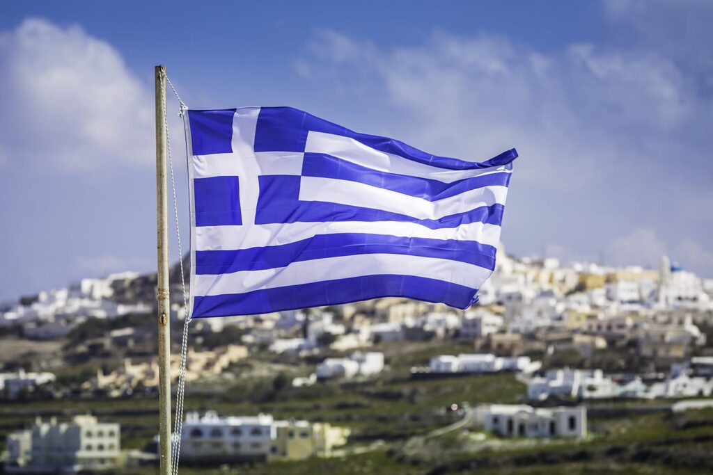 Golden Visa in Greece through property investment and residency documents